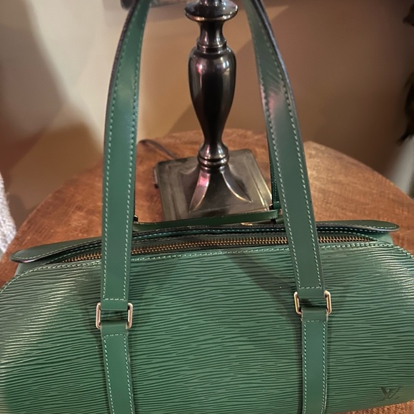 - Louis Vuitton Papillon Epi Green Leather Shoulder Bag with Matching Poch… - Picture 3 of 13